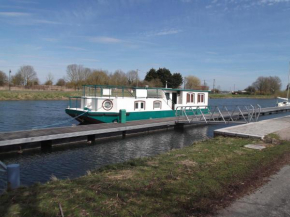 Отель Gîte Fluvial de La Baie de Somme Le Lihoury  Сен-Валери-Сюр-Сомм